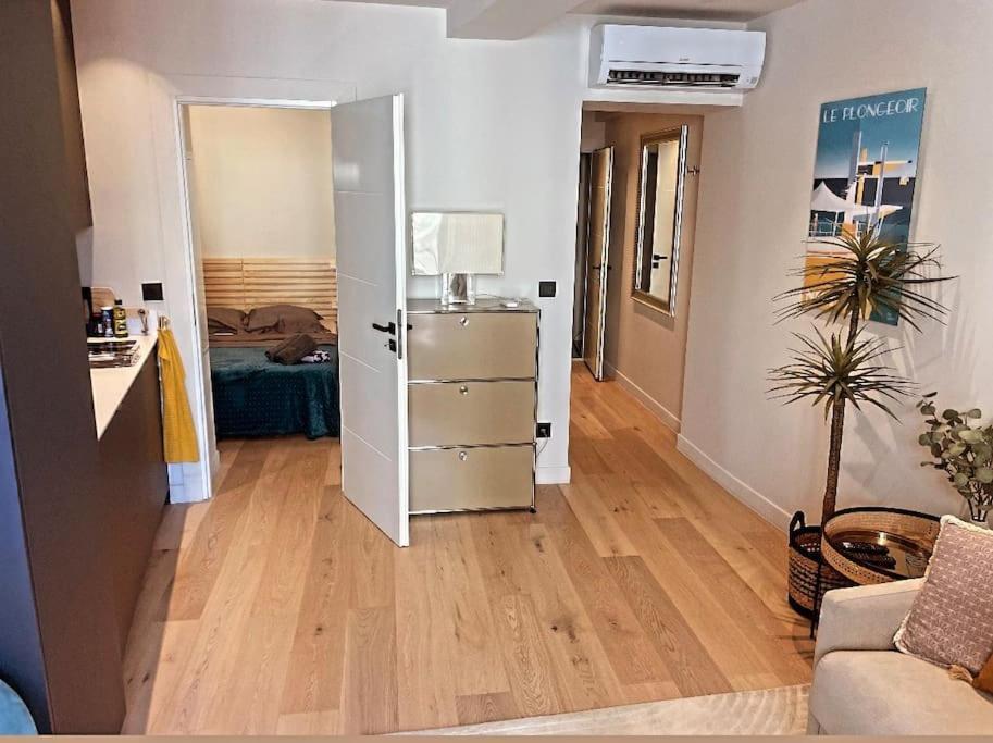 Massena Street, 2 Rooms Balcony ニース エクステリア 写真