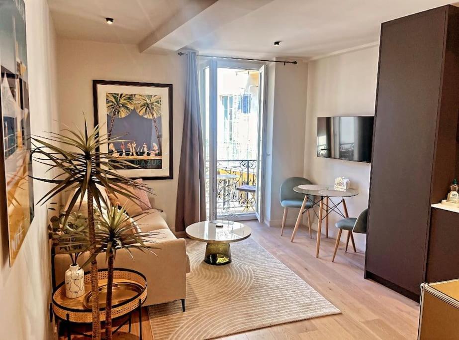 Massena Street, 2 Rooms Balcony ニース エクステリア 写真